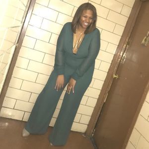 Meet your Posher, Ebony